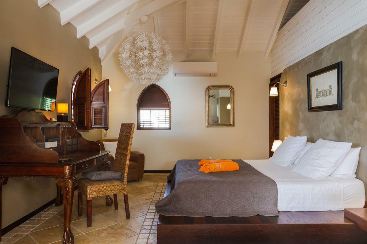 Sol E Luna Hotel Cul de Sac ภายนอก รูปภาพ