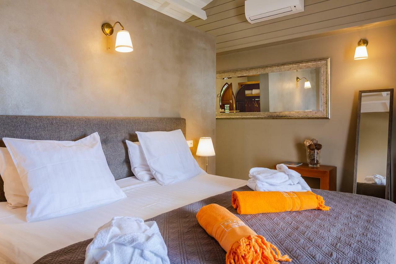 Sol E Luna Hotel Cul de Sac ภายนอก รูปภาพ
